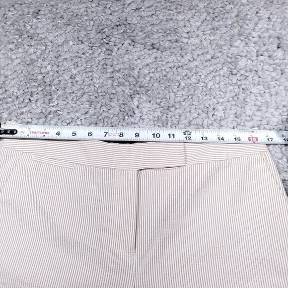 FLAW Talbots Women's Striped Seersucker Beige White Tan Striped Bermuda Shorts 8 - Picture 4 of 12